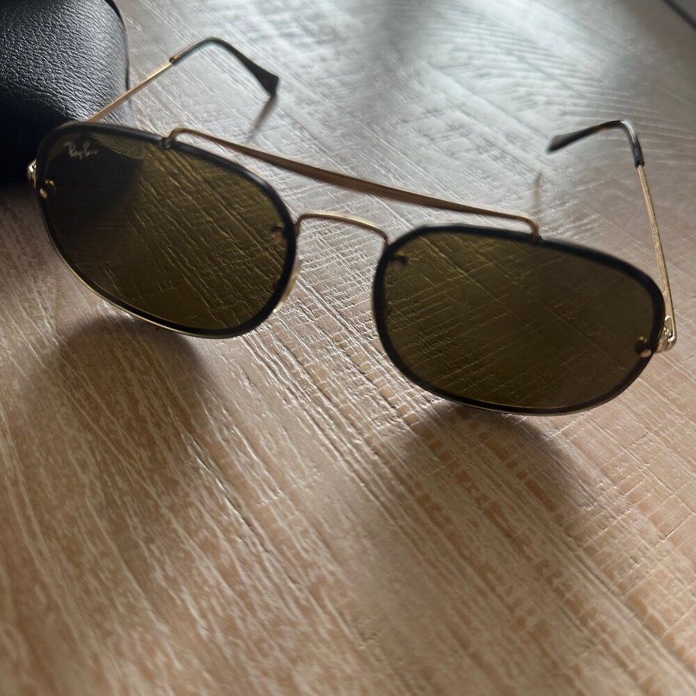 Ray-Ban Square Aviator Gold & Black Sunglasses